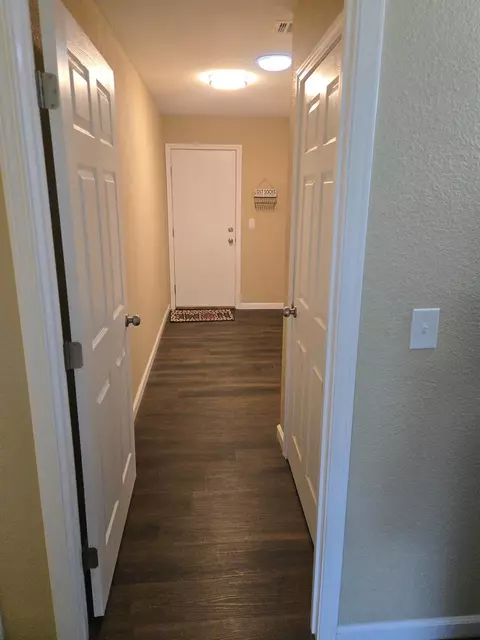 Entry Way - 1946 Calimyrna Ave, Clovis, CA 93611 photo 2 of 3