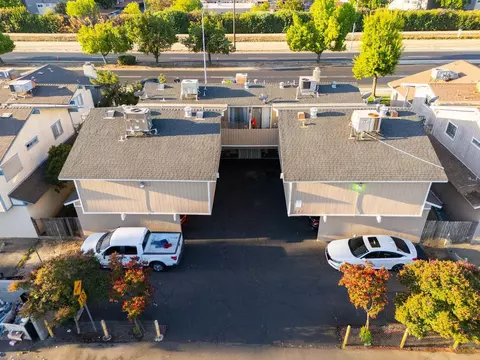 571 W Ashlan Ave, Clovis, CA 93612 photo 3