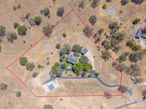 View/Area - 22706 Stagecoach Ln, Clovis, CA 93619 photo 7 of 9