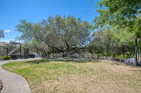 Exterior - 22706 Stagecoach Ln, Clovis, CA 93619 photo 11 of 23