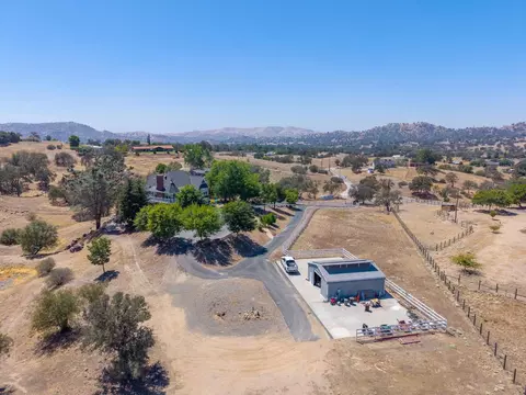 View/Area - 22706 Stagecoach Ln, Clovis, CA 93619 photo 1 of 9