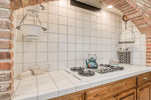 Kitchen - 22706 Stagecoach Ln, Clovis, CA 93619 photo 4 of 5