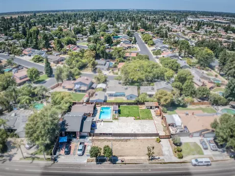 162 N Peach Ave, Clovis, CA 93612 photo 4