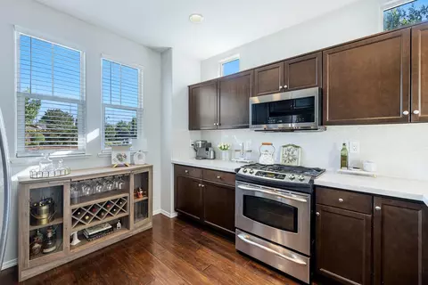 Kitchen - 4001 Harlan Ranch Blvd, Clovis, CA 93619 photo 3 of 5
