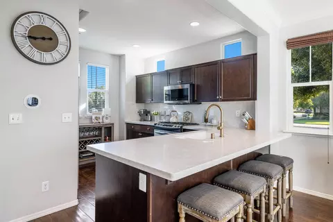 Kitchen - 4001 Harlan Ranch Blvd, Clovis, CA 93619 photo 2 of 5
