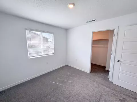 Bedroom - 4472 Bellaire Ave, Clovis, CA 93619 photo 3 of 4
