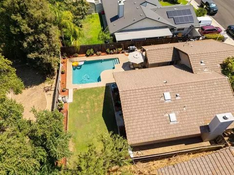 View/Area - 2253 Menlo Ave, Clovis, CA 93611 photo 1 of 5