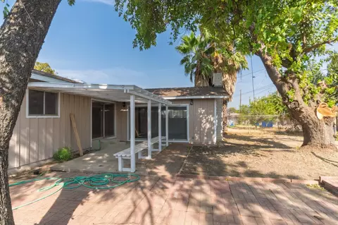 Exterior - 2085 Cabot Ave, Merced, CA 95348 photo 6 of 8