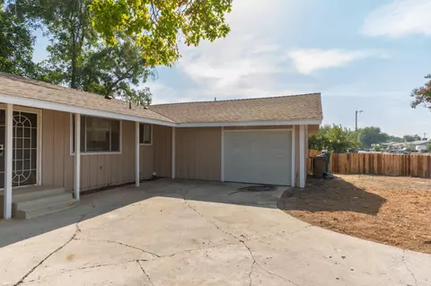 Exterior - 2085 Cabot Ave, Merced, CA 95348 photo 7 of 8