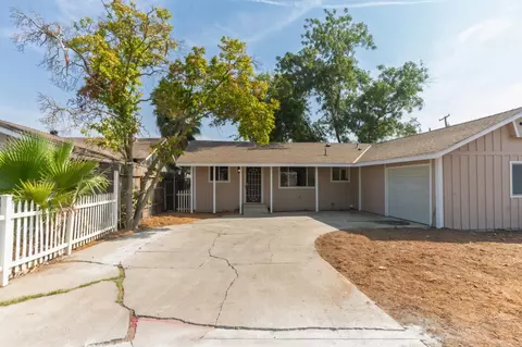 Exterior - 2085 Cabot Ave, Merced, CA 95348 photo 2 of 8