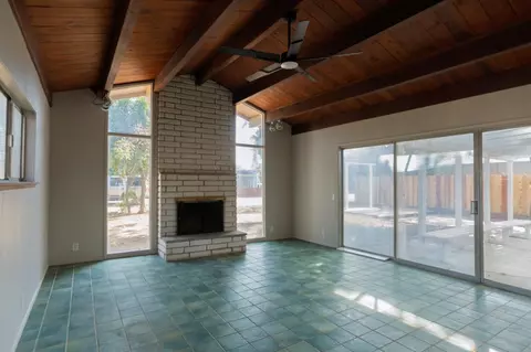 Living - 2085 Cabot Ave, Merced, CA 95348 photo 7 of 7