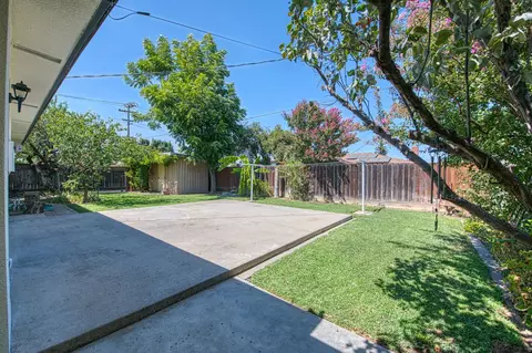 Exterior - 593 W Pico, Clovis, CA 93612 photo 4 of 11
