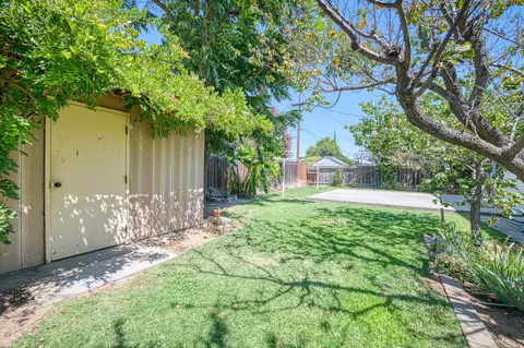 Exterior - 593 W Pico, Clovis, CA 93612 photo 10 of 11