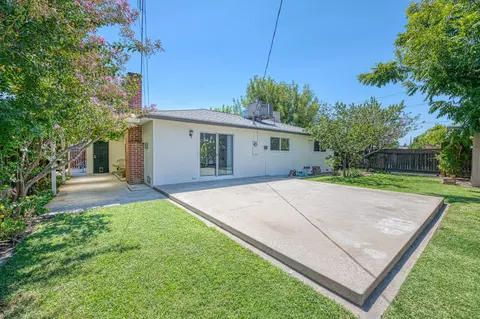Exterior - 593 W Pico, Clovis, CA 93612 photo 5 of 11