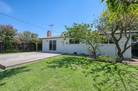 Exterior - 593 W Pico, Clovis, CA 93612 photo 8 of 11