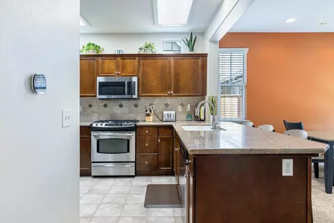 Kitchen - 1763 N Leonard Ave, Clovis, CA 93619 photo 3 of 8