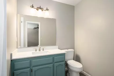Bath - 551 W Pat Dr, Clovis, CA 93612 photo 1 of 3