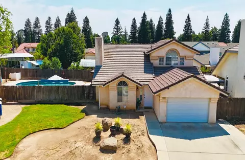 1565 E Lester Ave, Fresno, CA 93720