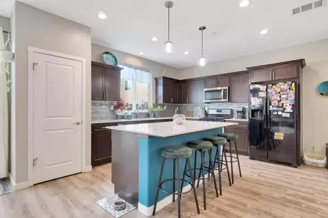 Kitchen - 3948 Wrenwood Ave, Clovis, CA 93619 photo 4 of 5