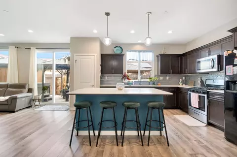 Kitchen - 3948 Wrenwood Ave, Clovis, CA 93619 photo 5 of 5