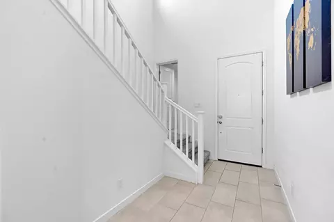 Entry Way - 4614 Loftwood Rd, Madera, CA 93636 photo 1 of 1