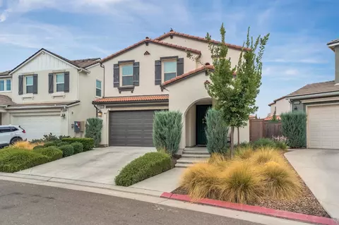 Exterior - 4614 Loftwood Rd, Madera, CA 93636 photo 3 of 7