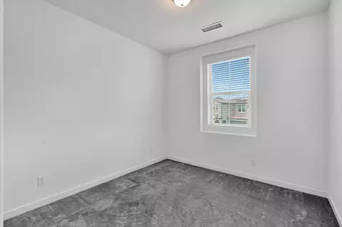 Bedroom - 4614 Loftwood Rd, Madera, CA 93636 photo 6 of 7