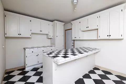 Kitchen - 2038 Rall Ave, Clovis, CA 93611 photo 4 of 4