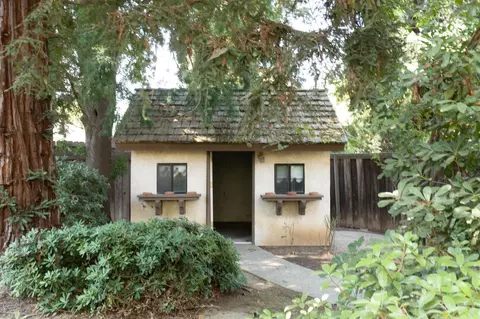 Exterior - 2038 Rall Ave, Clovis, CA 93611 photo 8 of 13