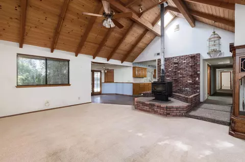 Living - 2038 Rall Ave, Clovis, CA 93611 photo 1 of 4