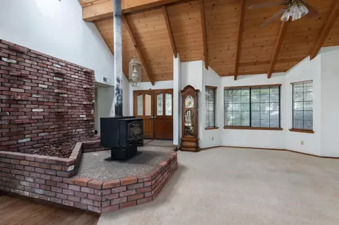 Living - 2038 Rall Ave, Clovis, CA 93611 photo 2 of 4