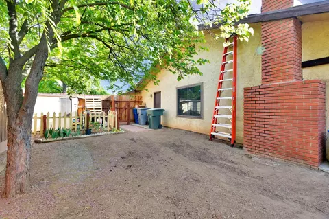 Exterior - 778 W Polson Ave, Clovis, CA 93612 photo 4 of 8