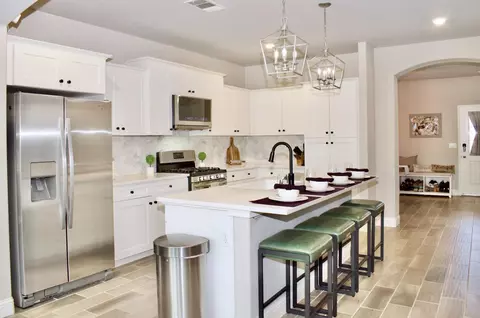 Kitchen - 4134 Duncan Ave, Clovis, CA 93619 photo 3 of 3