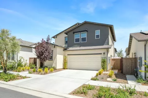 Exterior - 4095 Braden Rd, Madera, CA 93636 photo 2 of 8