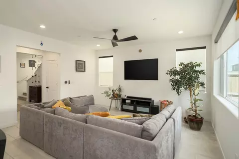 Living - 4095 Braden Rd, Madera, CA 93636 photo 2 of 2