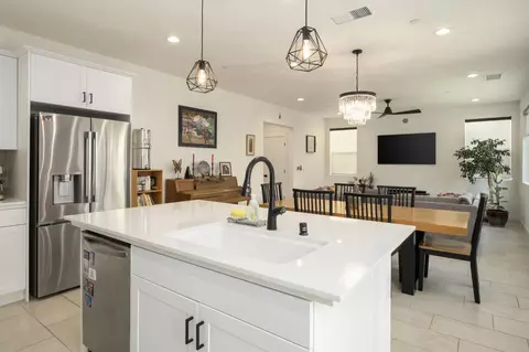 Kitchen - 4095 Braden Rd, Madera, CA 93636 photo 3 of 4