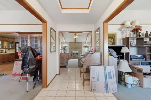 Entry Way - 37248 Avenue 13, Madera, CA 93636 photo 3 of 4