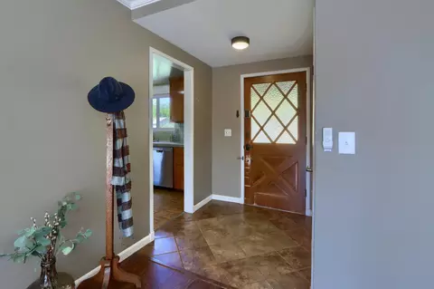 Entry Way - 4967 9th St, Mariposa, CA 95338 photo 2 of 2