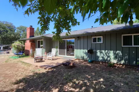 Exterior - 4967 9th St, Mariposa, CA 95338 photo 5 of 18