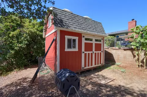 Exterior - 4967 9th St, Mariposa, CA 95338 photo 13 of 18