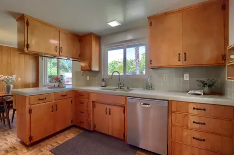 Kitchen - 4967 9th St, Mariposa, CA 95338 photo 2 of 4