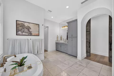 Entry Way - 3825 Reno Ave, Clovis, CA 93619 photo 3 of 3