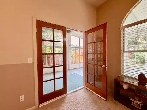 Entry Way - 869 Spruce Ave, Clovis, CA 93611 photo 3 of 3