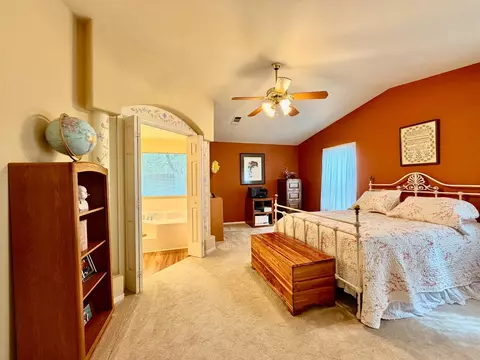 Bedroom - 869 Spruce Ave, Clovis, CA 93611 photo 3 of 6