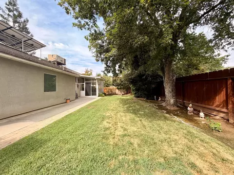 Exterior - 869 Spruce Ave, Clovis, CA 93611 photo 12 of 12