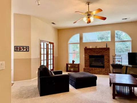 Living - 869 Spruce Ave, Clovis, CA 93611 photo 3 of 6