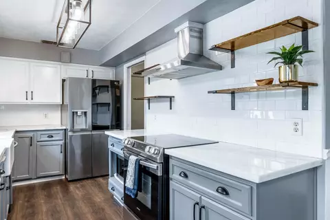 Kitchen - 1842 Cougar Ln, Clovis, CA 93611 photo 4 of 4