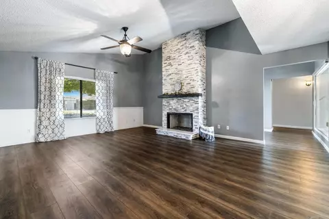 Living - 1842 Cougar Ln, Clovis, CA 93611 photo 3 of 4