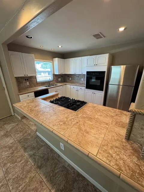 Kitchen - 317 Oleander Ave, Lemoore, CA 93245 photo 1 of 3