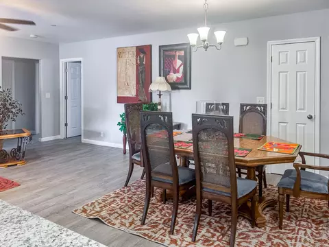 Dining - 3280 Mccall Ave, Selma, CA 93662 photo 3 of 4
